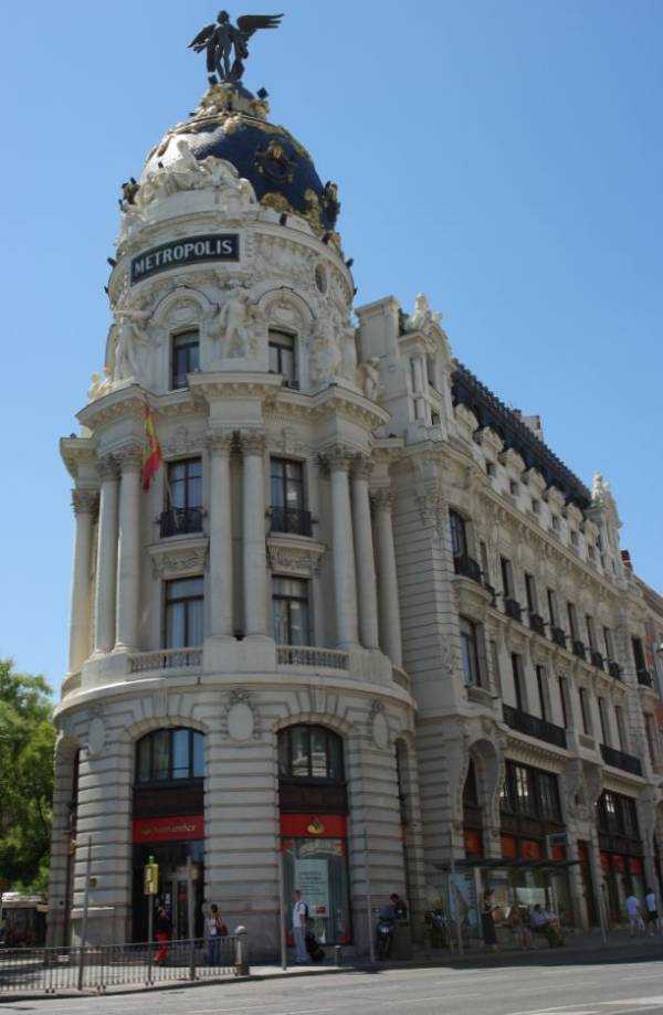 Metropolis Binası - Gran Via - Madrid