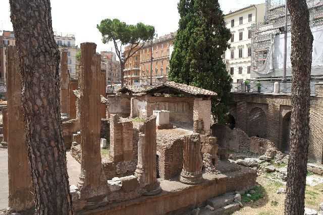 Roma sokaklarında kalıntılar