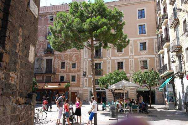 Plaça de Sant Josep Oriol