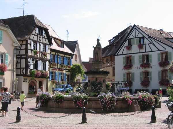 Saint-Leon Meydanı - Eguisheim