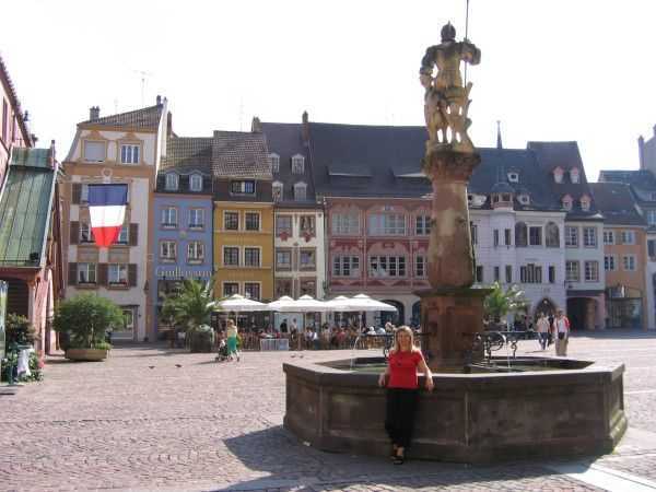 Place de la Reunion Meydanı - Mulhouse