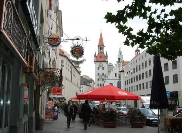 Marienplatz'ın arka sokakları