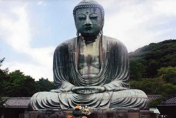 Kamakura şehrinde dünyanın ikinci büyük Buda heykeli