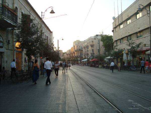 Jerusalem Hostel'in olduğu ana cadde