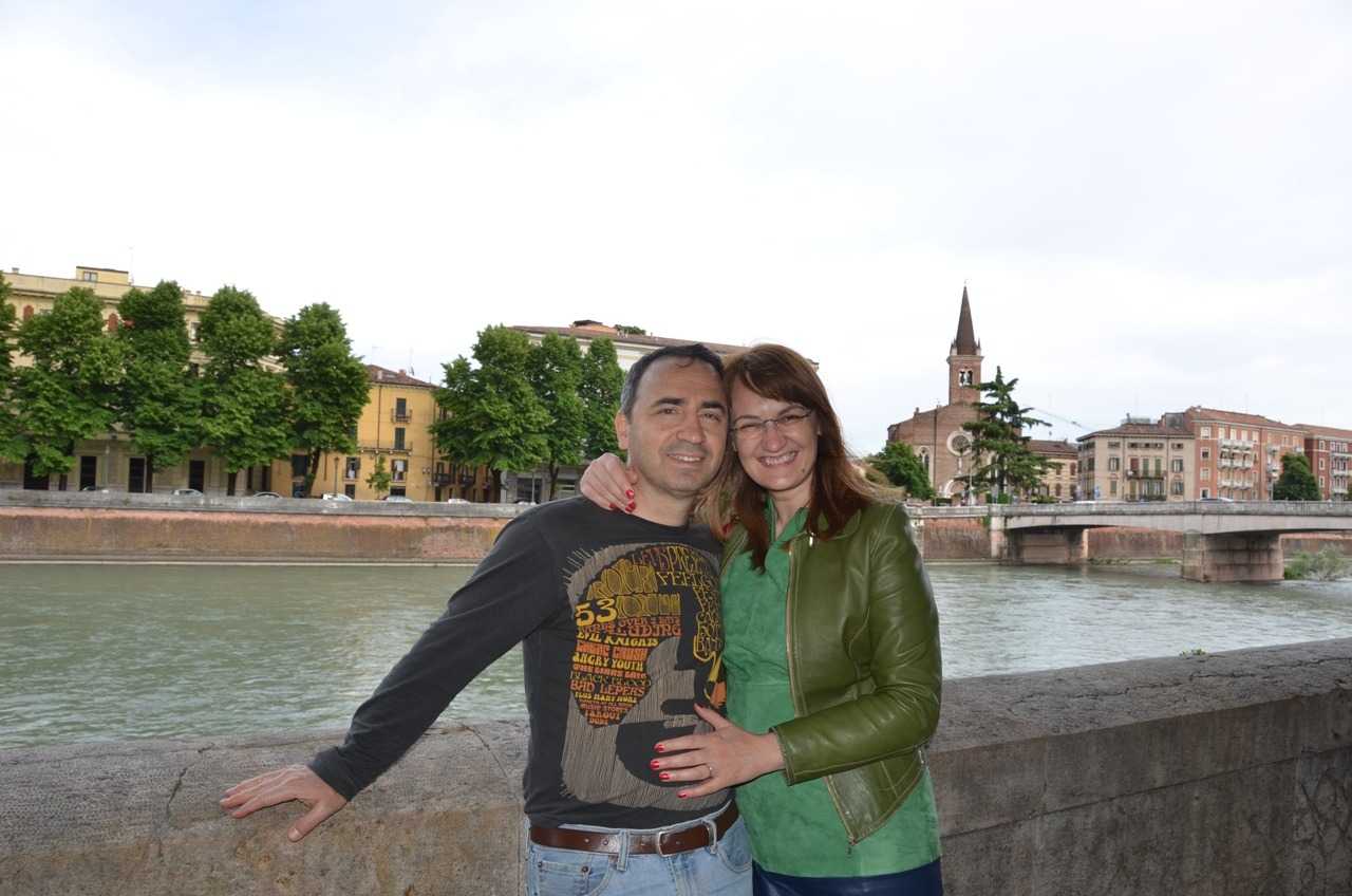 Adige Nehri – Arka planda Verona’daki onlarca kiliseden biri olan San Tomaso Kilisesi…