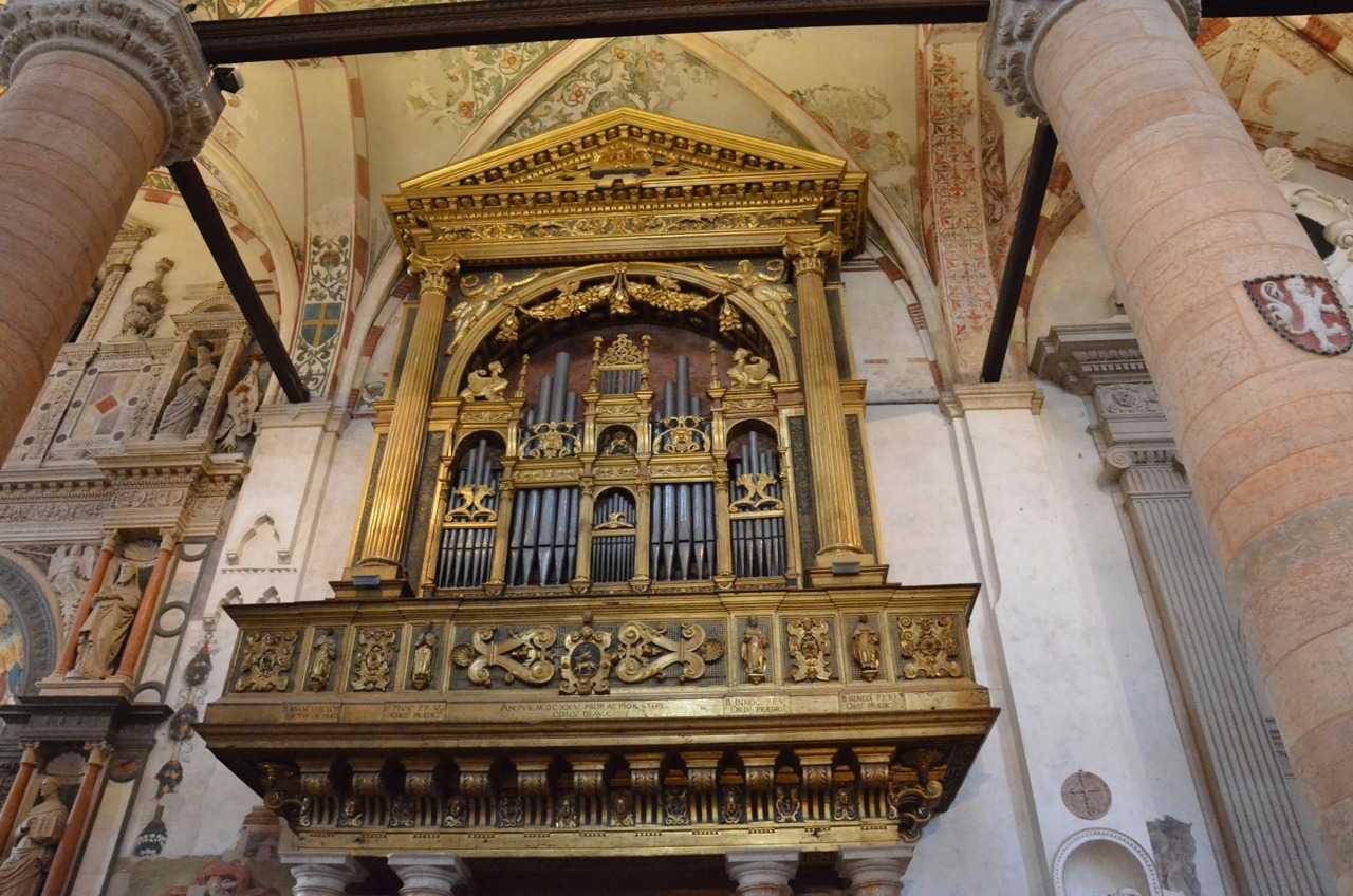 Basilica di Sant'Anastasia – Kilise orgu…