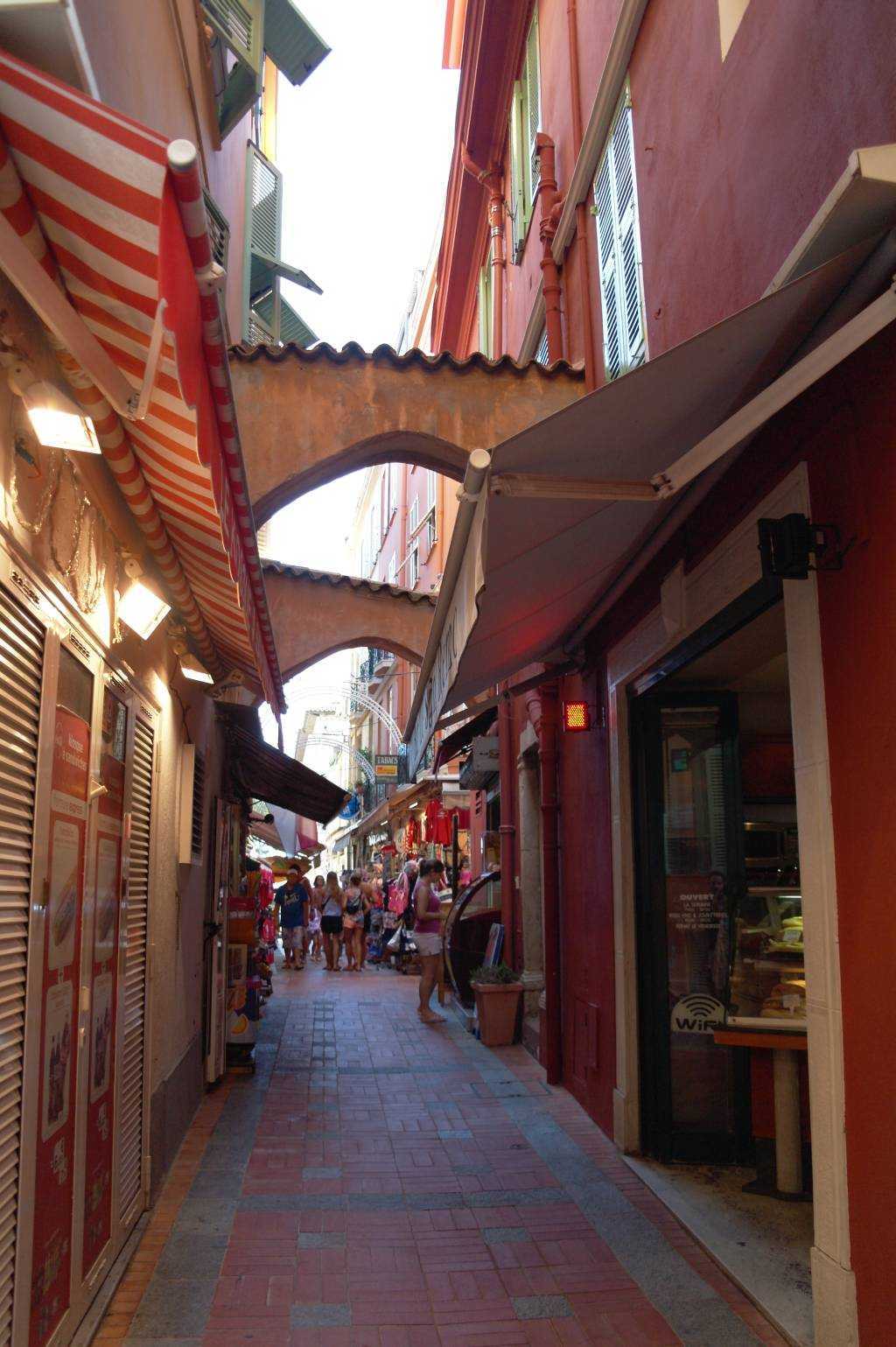 Monaco-ville ara sokaklar