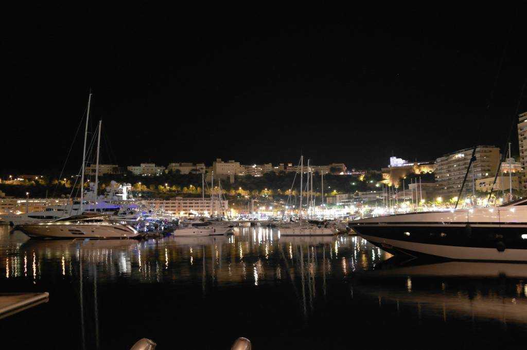 Port Hercule gece manzarası