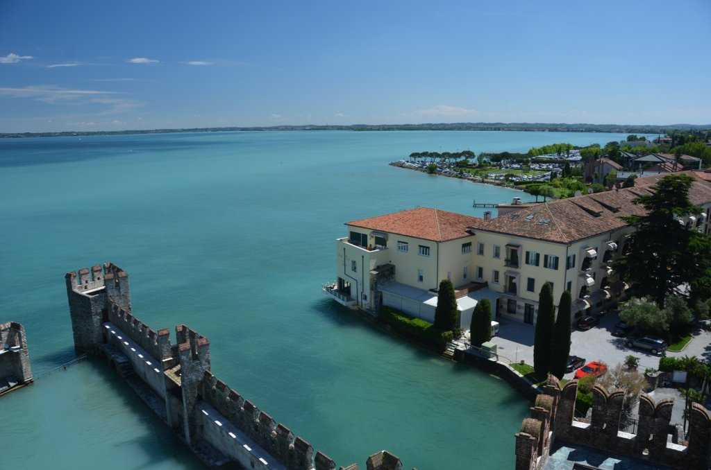 İtalya’nın en büyük gölü Lago di Garda – Sirmione Kasabası…