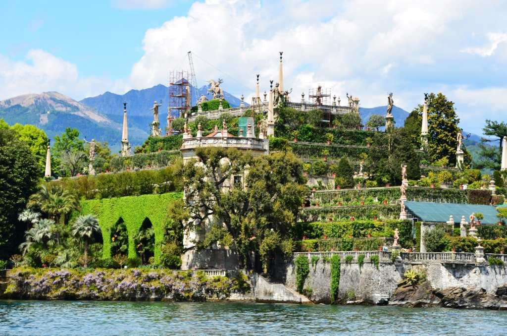 İtalya’nın ikinci büyük gölü Lago  Maggiore – Isola Bella (Güzel Ada) - Palazzo Borromeo…