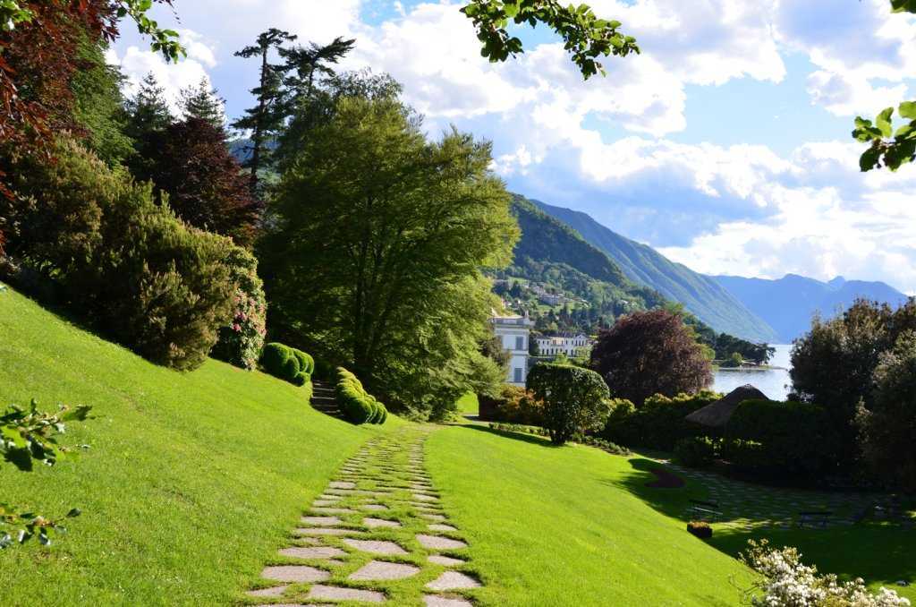 İtalya’nın üçüncü büyük gölü olan Como Gölü - Giardini di Villa Melzi – Bellagio - Lago di Como…