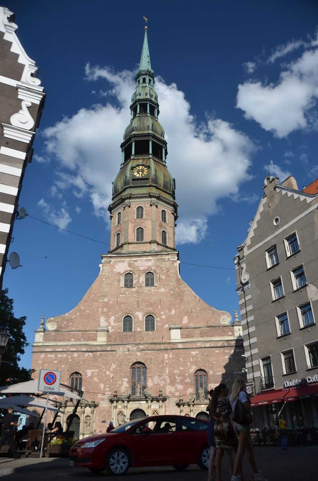 Letonya’nın başkenti Riga’da St. Peter’s Kilisesi - Svētā Pētera Evaņģēliski Luteriskā Baznīca…