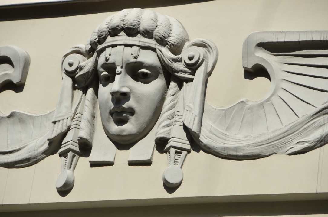 Alberta iela 4 adresindeki Art Nouveau binanın cephe detayı – 1904, Mimar Mihails Eizenšteins… 