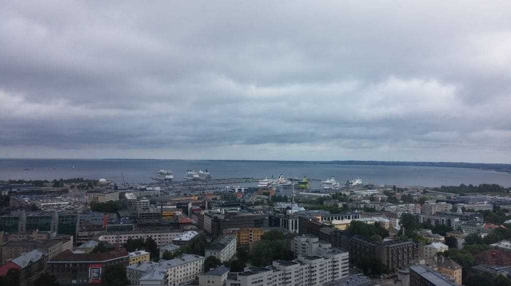 Tallinn Limanı  Cruise Gemileri “ Sadama Port”   Estonya