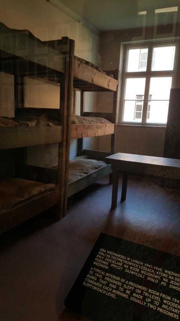 Ranzalardan oluşan esir odaları (1941-1945)