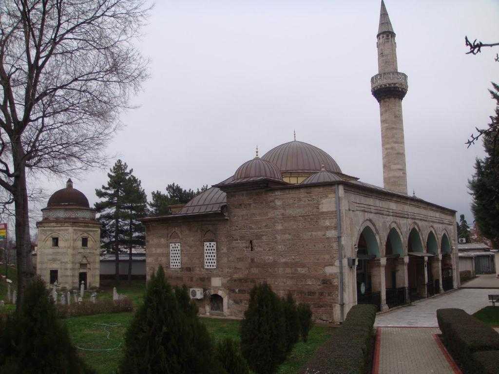 İshak Bey Camii, 1438, Üsküp, Makedonya